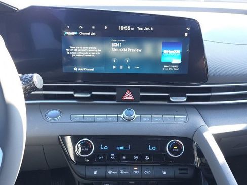 Certified 2023 Hyundai Elantra SEL w/ Convenience Package image 12