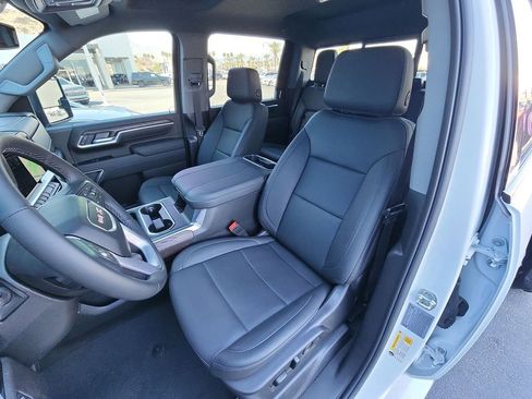 New 2025 GMC Sierra 2500 SLT w/ SLT Premium Package image 20