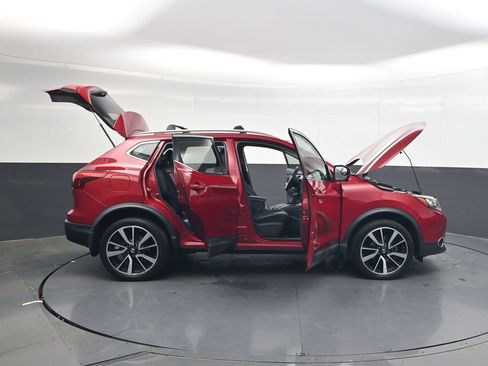 Used 2018 Nissan Rogue Sport SL FWD image 43
