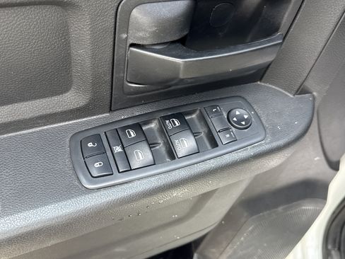 Used 2018 RAM 2500 Tradesman w/ Chrome Appearance Group AWD/4WD image 33