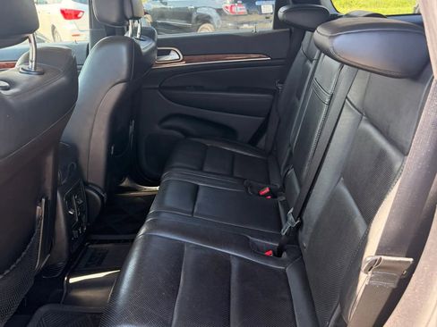 Used 2012 Jeep Grand Cherokee Limited w/ Luxury Group II AWD/4WD image 16