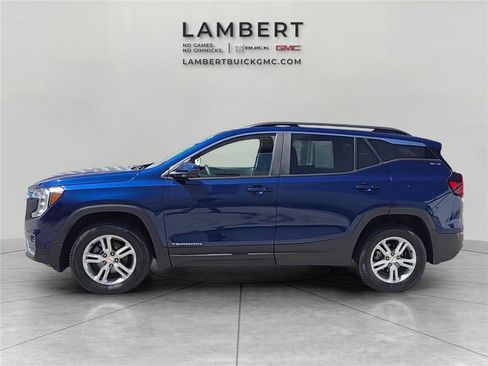 Used 2023 GMC Terrain SLE w/ Driver Convenience Package AWD/4WD image 2
