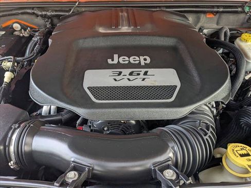 Used 2012 Jeep Wrangler Unlimited Sahara w/ Dual Top Group image 20