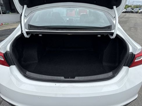 Used 2025 Chevrolet Malibu LT FWD image 17