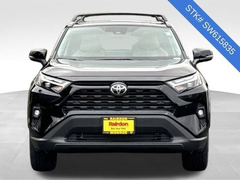 Used 2025 Toyota RAV4 XLE Premium image 2