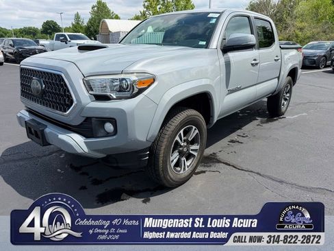 Used 2018 Toyota Tacoma TRD Sport w/ Technology Package AWD/4WD image 1