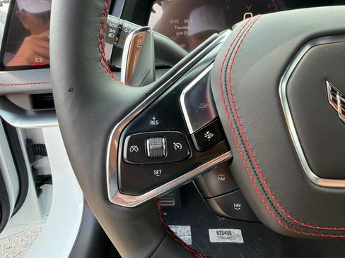 New 2026 Chevrolet Corvette Stingray Preferred Cpe RWD image 17