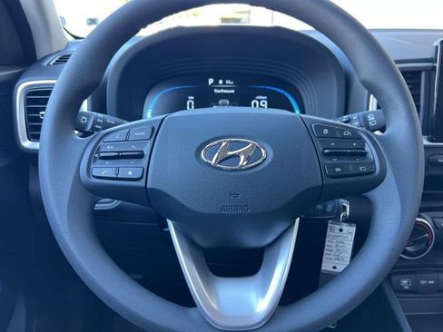 New 2026 Hyundai Venue SE image 22
