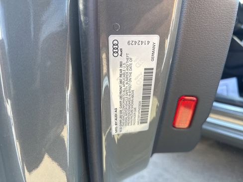 Used 2023 Audi A6 2.0T Premium w/ Convenience Package image 19