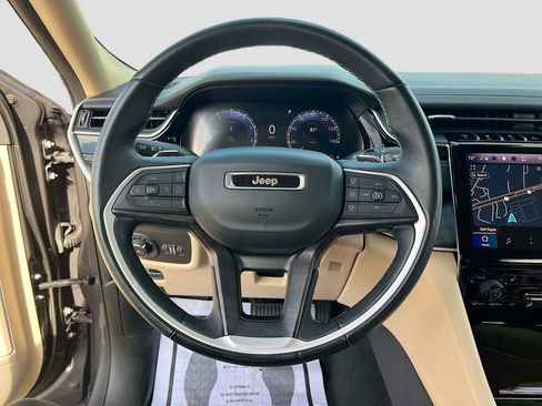 Certified 2022 Jeep Grand Cherokee Limited RWD image 11