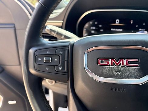 Used 2023 GMC Yukon XL AT4 w/ AT4 Premium Plus Package AWD/4WD image 23