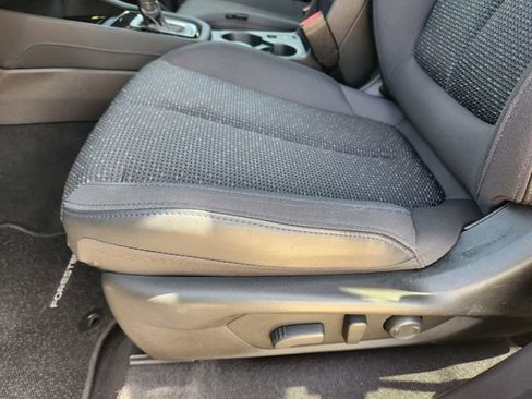 Certified 2025 Subaru Forester Premium AWD/4WD image 25
