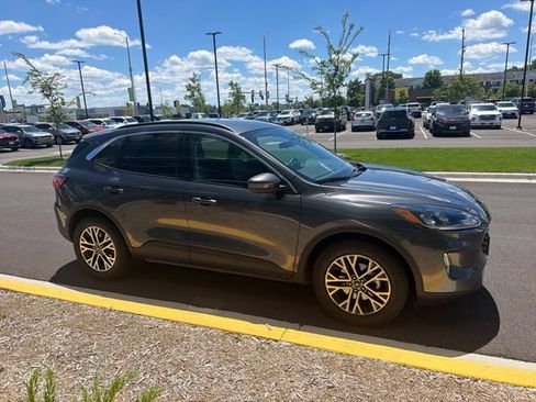Used 2020 Ford Escape SEL AWD/4WD image 13