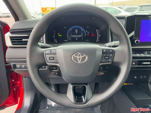 Certified 2025 Toyota Camry LE image 21