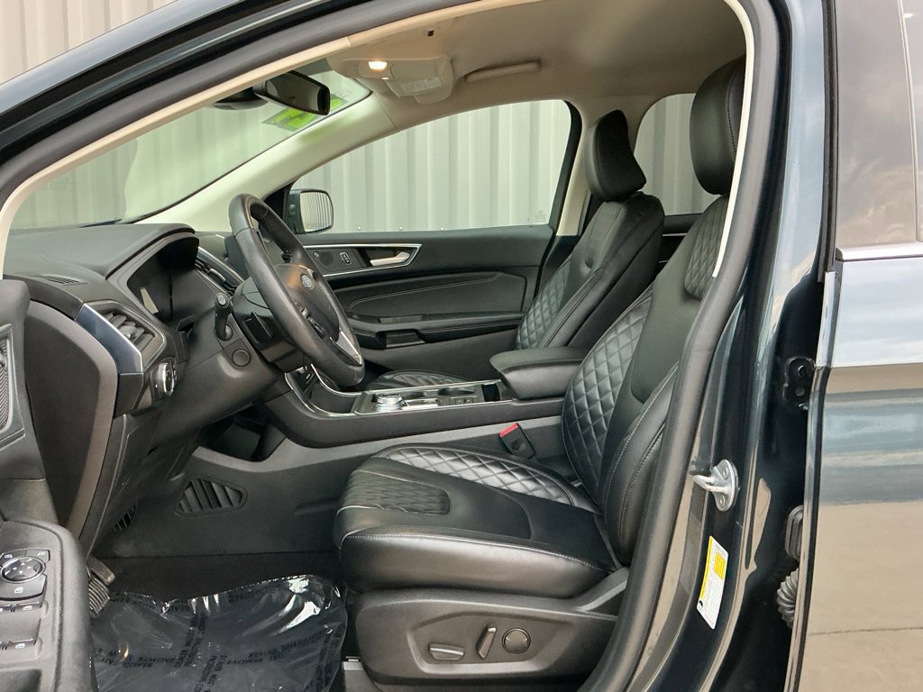 Used 2024 Ford Edge Titanium w/ Equipment Group 301A AWD/4WD image 8