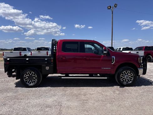 Used 2017 Ford F250 Lariat w/ Lariat Value Package AWD/4WD image 7