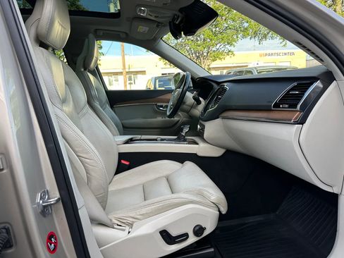 Used 2017 Volvo XC90 T6 Inscription w/ Vision Package image 24