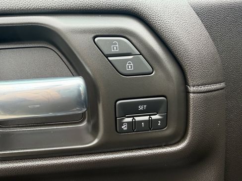 Used 2022 GMC Sierra 1500 Denali w/ Denali Premium Package AWD/4WD image 33