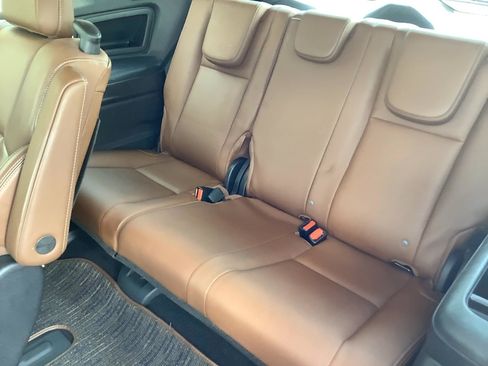 Used 2019 Subaru Ascent Touring AWD/4WD image 8
