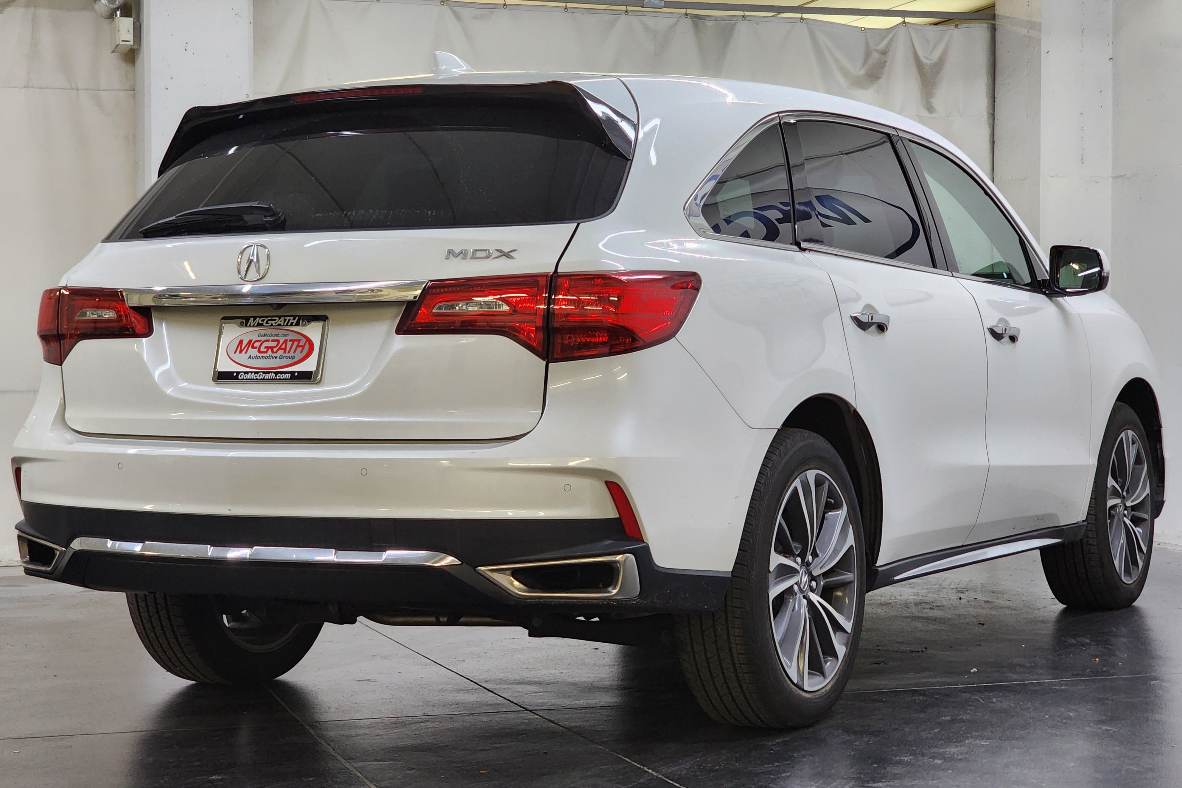 Used 2020 Acura MDX w/ Technology Package AWD/4WD image 6