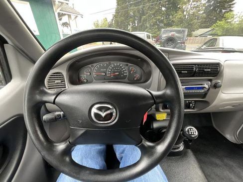 Used 2001 MAZDA B-Series Pickup 2WD Regular Cab B2500 image 10