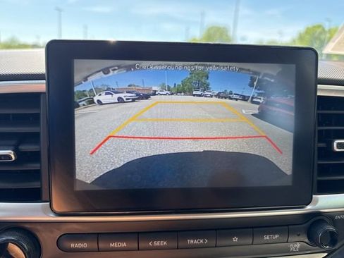 Used 2020 Hyundai Venue SEL FWD image 27