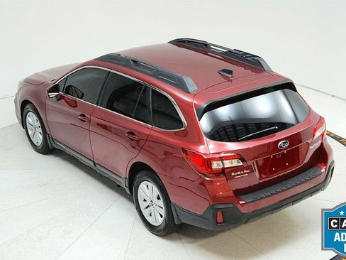 Used 2018 Subaru Outback 2.5i Premium image 15