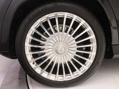 Certified 2021 Mercedes-Benz Maybach GLS 600 4MATIC image 30