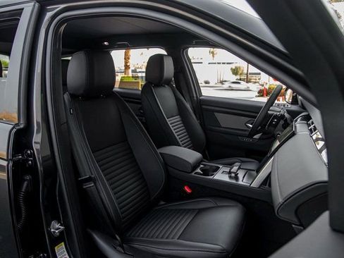 Used 2024 Land Rover Discovery Sport Dynamic SE image 26