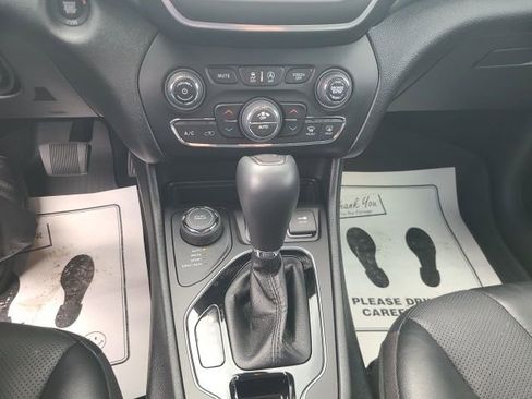 Used 2023 Jeep Cherokee Altitude Lux w/ Lux Elite Package image 15