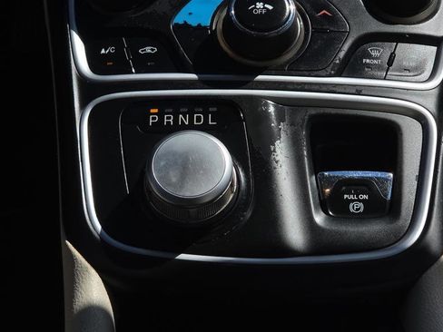 Used 2017 Chrysler 200 Limited Platinum FWD image 14