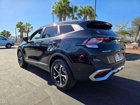 Used 2023 Kia Sportage EX AWD/4WD image 4