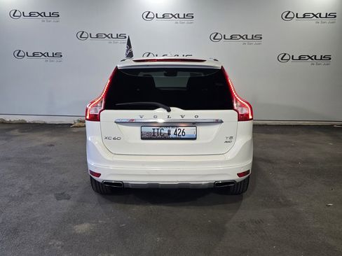 Used 2017 Volvo XC60 T5 Dynamic image 9