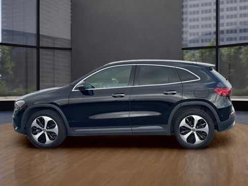 Used 2025 Mercedes-Benz GLA 250 image 2
