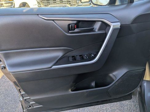 Used 2025 Toyota RAV4 LE image 20