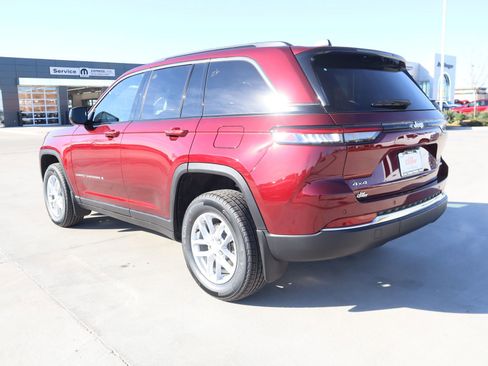New 2026 Jeep Grand Cherokee Laredo image 23
