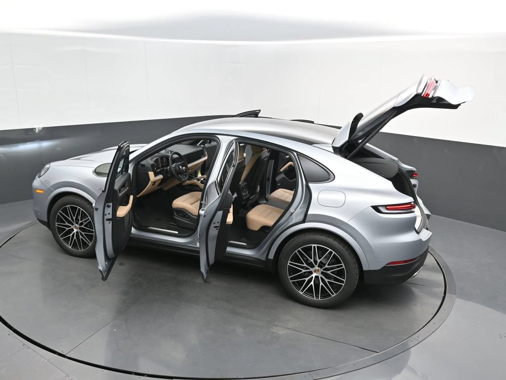 Certified 2026 Porsche Cayenne E-Hybrid Coupe AWD/4WD image 40