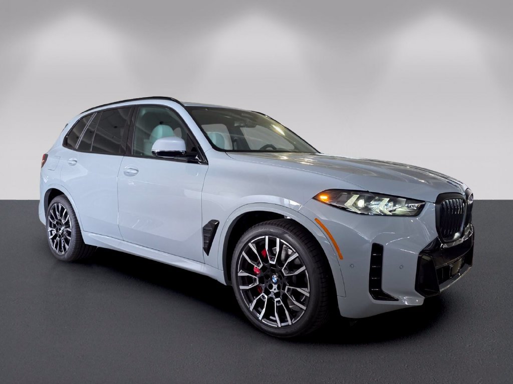 New 2026 BMW X5 xDrive50e w/ M Sport Package AWD/4WD image 1