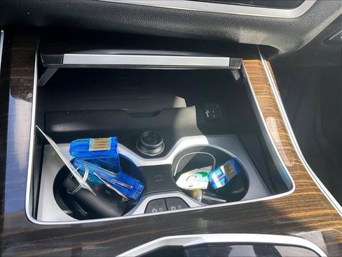 Used 2024 BMW X7 xDrive40i w/ Executive Package AWD/4WD image 27