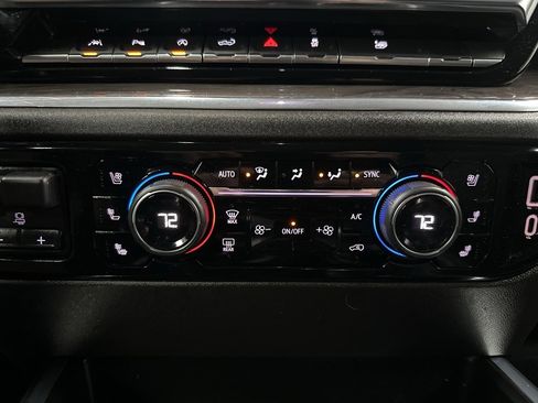 Used 2024 Chevrolet Silverado 1500 LTZ w/ LTZ Premium Package image 24