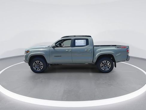 Used 2023 Toyota Tacoma TRD Sport AWD/4WD image 5