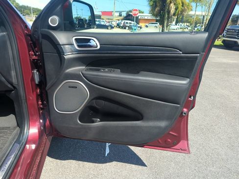 Used 2019 Jeep Grand Cherokee SRT AWD/4WD image 31