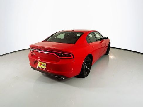 Used 2022 Dodge Charger SXT image 9