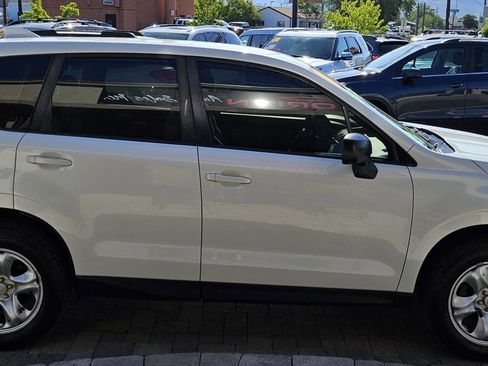 Used 2018 Subaru Forester 2.5i AWD/4WD image 6