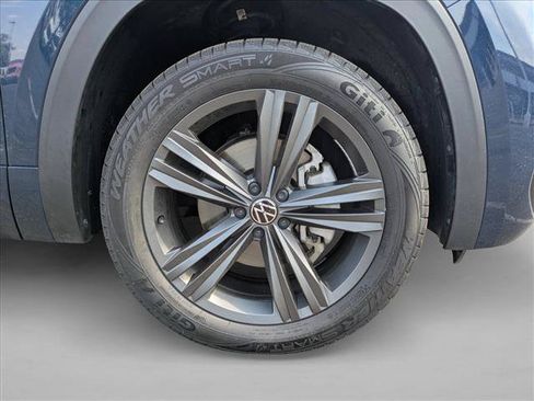 Used 2022 Volkswagen Atlas Cross Sport SEL R-Line AWD/4WD image 21