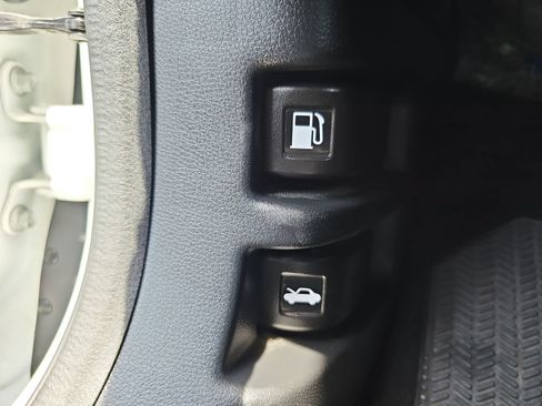 Used 2021 Honda CR-V EX-L image 30