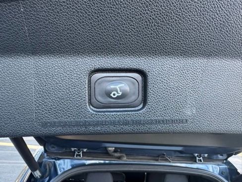 Used 2019 Ford Explorer XLT w/ Equipment Group 201A image 36