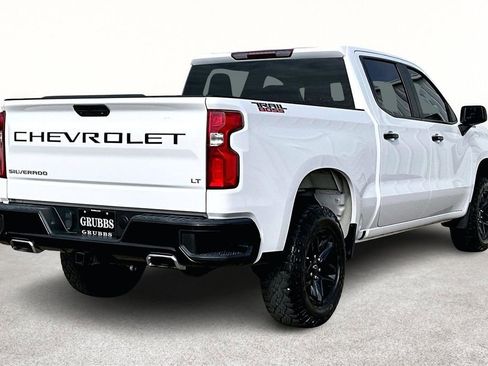 Used 2022 Chevrolet Silverado 1500 LT Trail Boss image 2