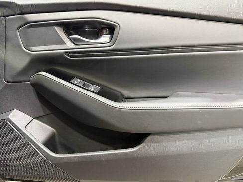 Used 2024 Honda Accord Touring image 12