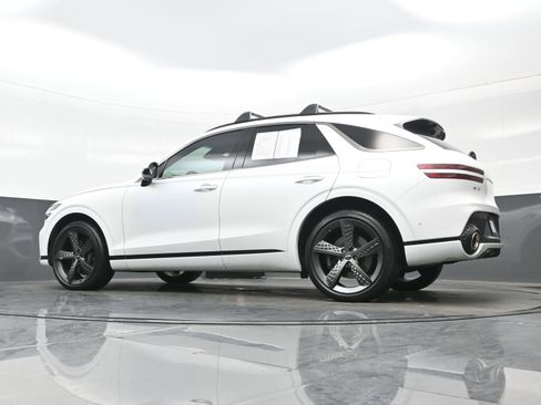 Certified 2023 Genesis GV70 2.5T w/ Sport Prestige Package image 40